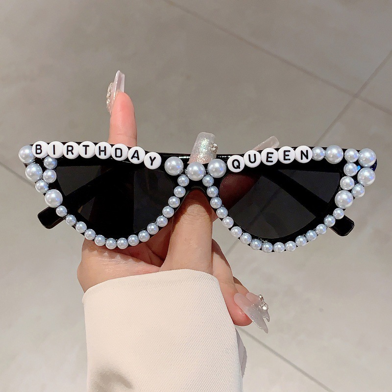 Kacamata Hadiah Merah Muda Dek - Sunglasses Cat Eye ulasan dan harga